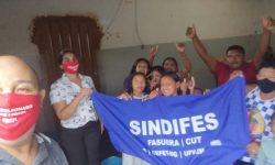 SINDIFES doa alimentos e produtos de limpeza para Venezuelanos em Montes Claros 3